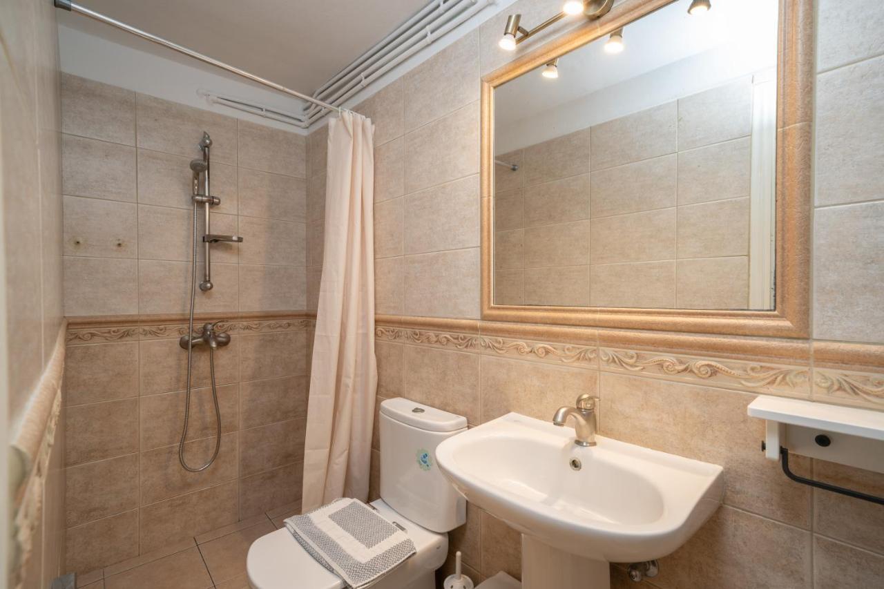 Lorenzo House Apartments Ласси Экстерьер фото